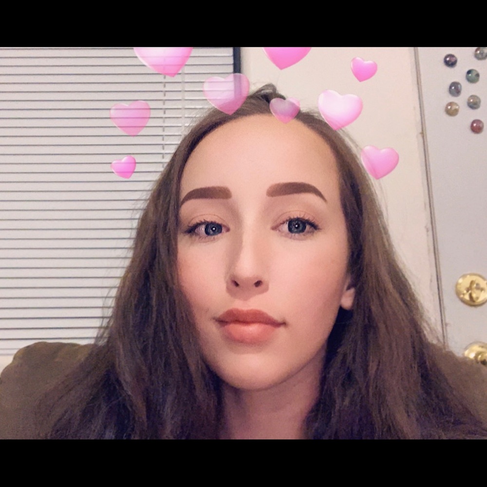 Meet your Posher, Desirae